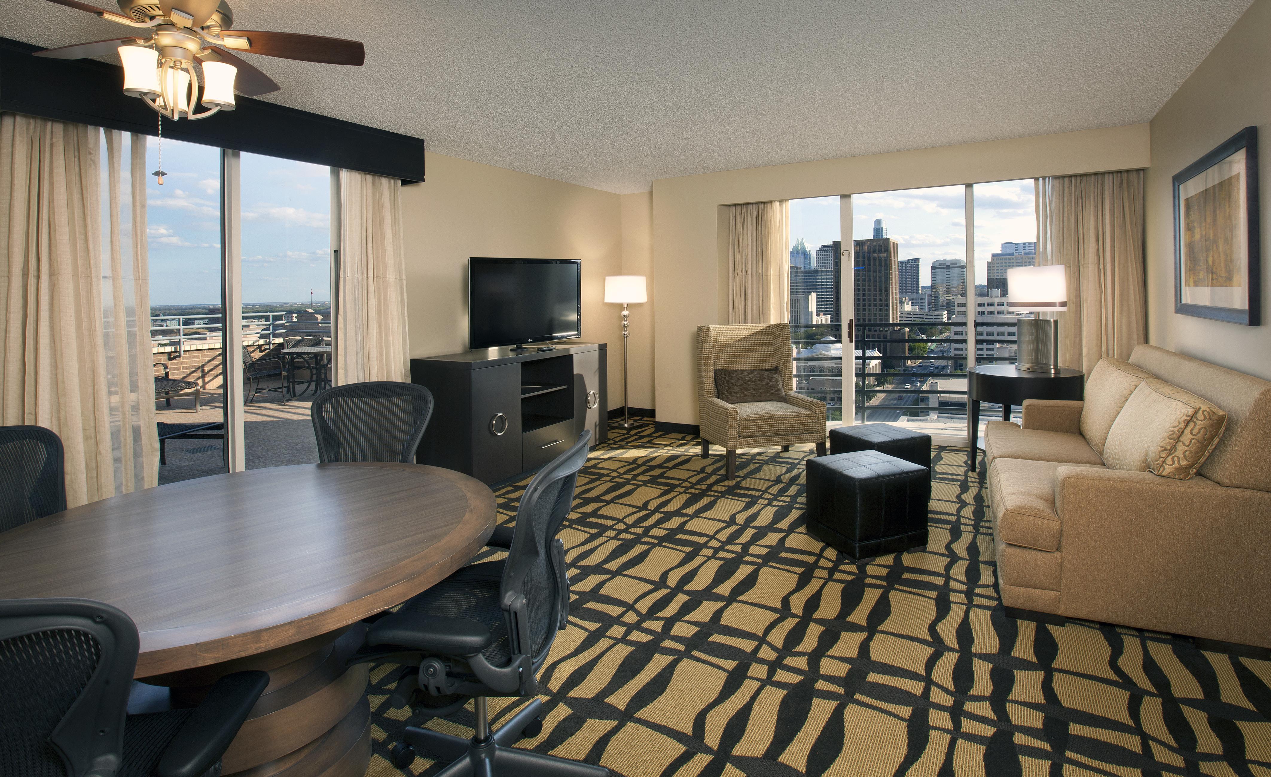 Doubletree Suites By Hilton Austin Downtown Capitol Pokój zdjęcie