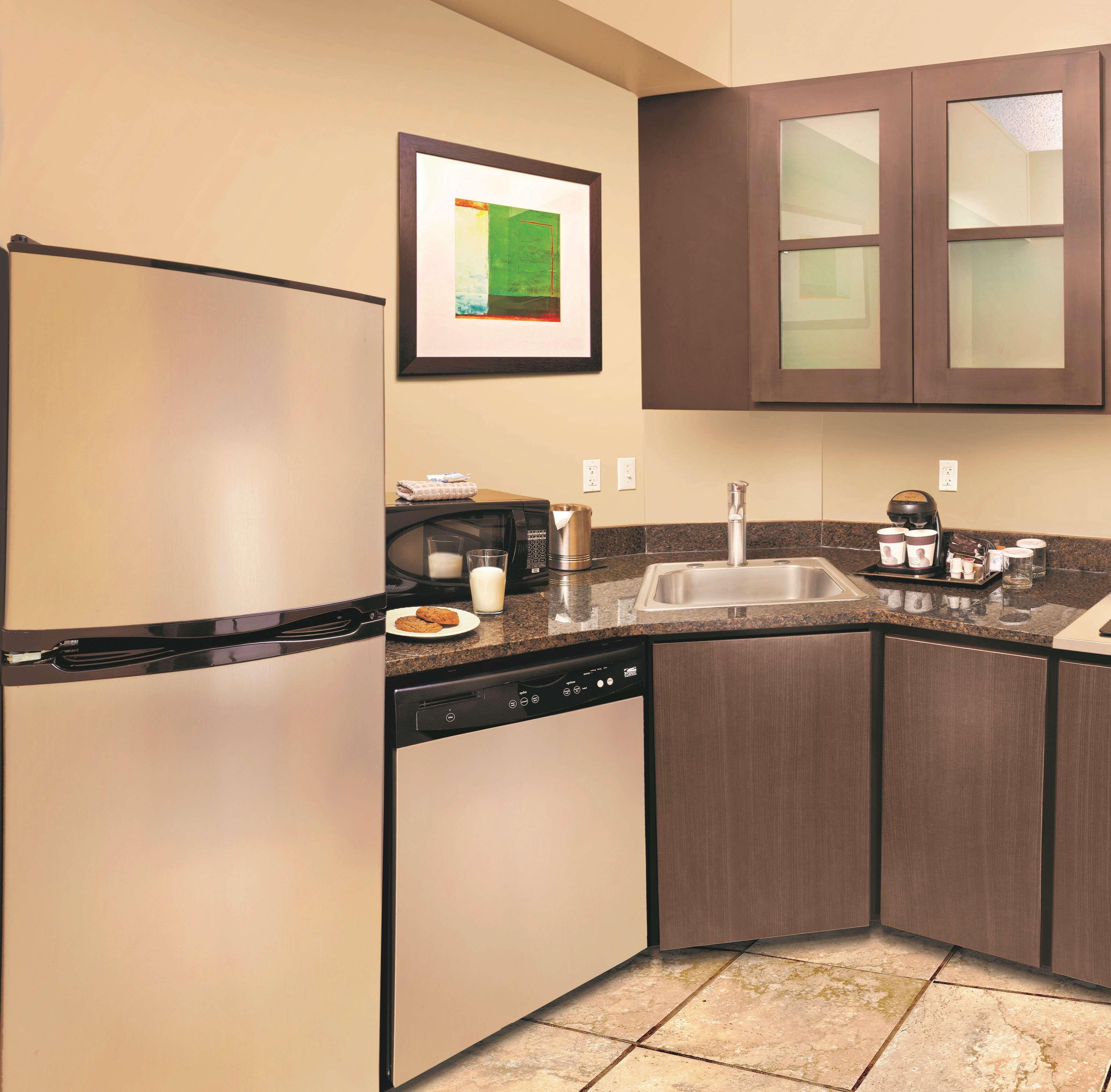 Doubletree Suites By Hilton Austin Downtown Capitol Zewnętrze zdjęcie