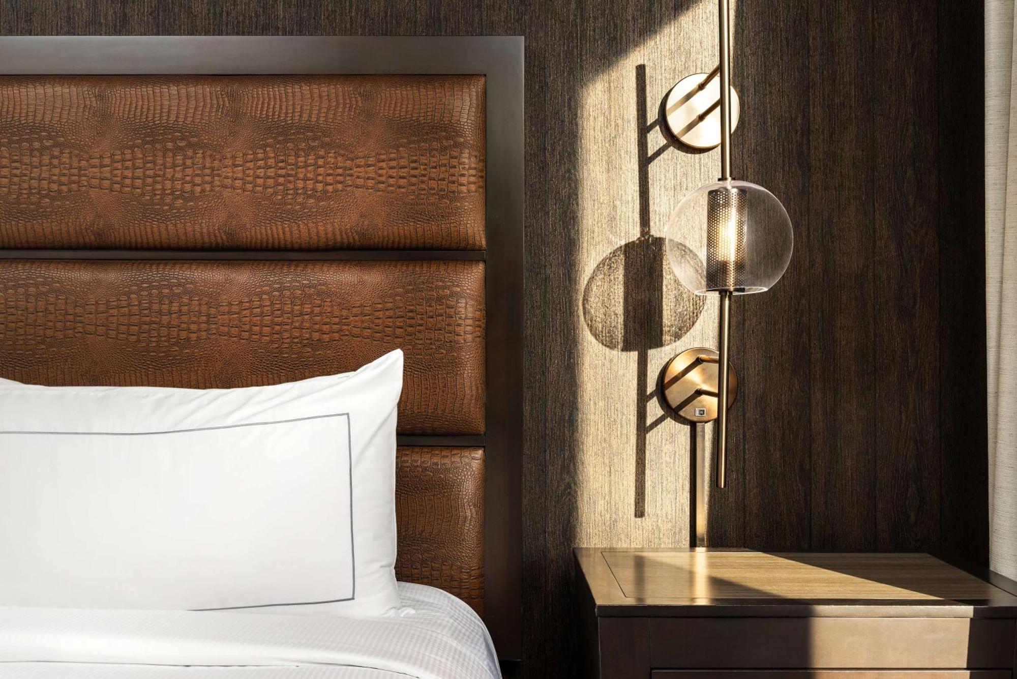 Doubletree Suites By Hilton Austin Downtown Capitol Zewnętrze zdjęcie