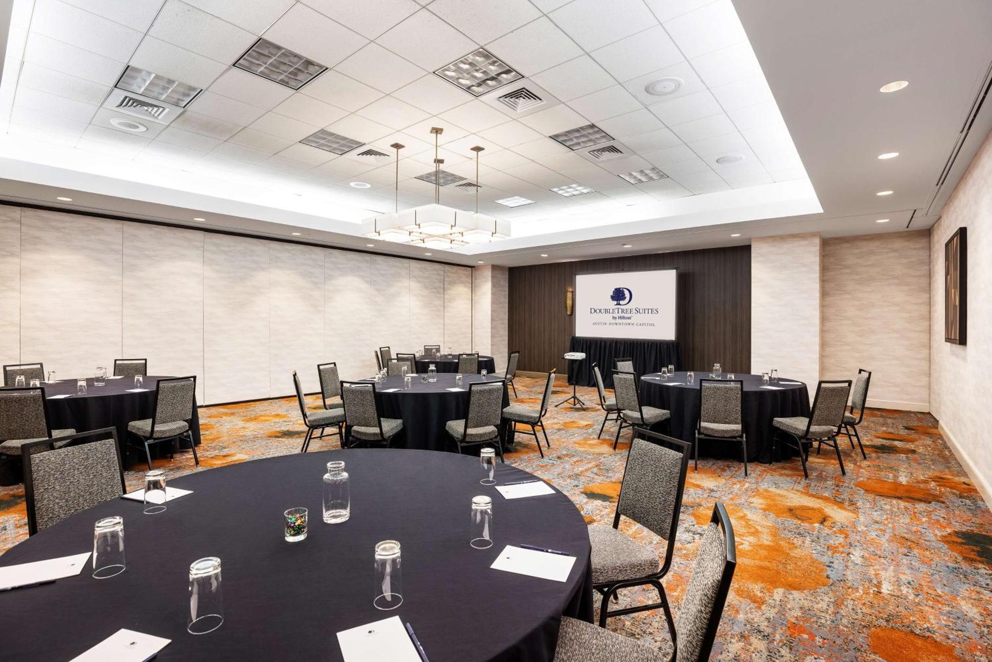 Doubletree Suites By Hilton Austin Downtown Capitol Zewnętrze zdjęcie